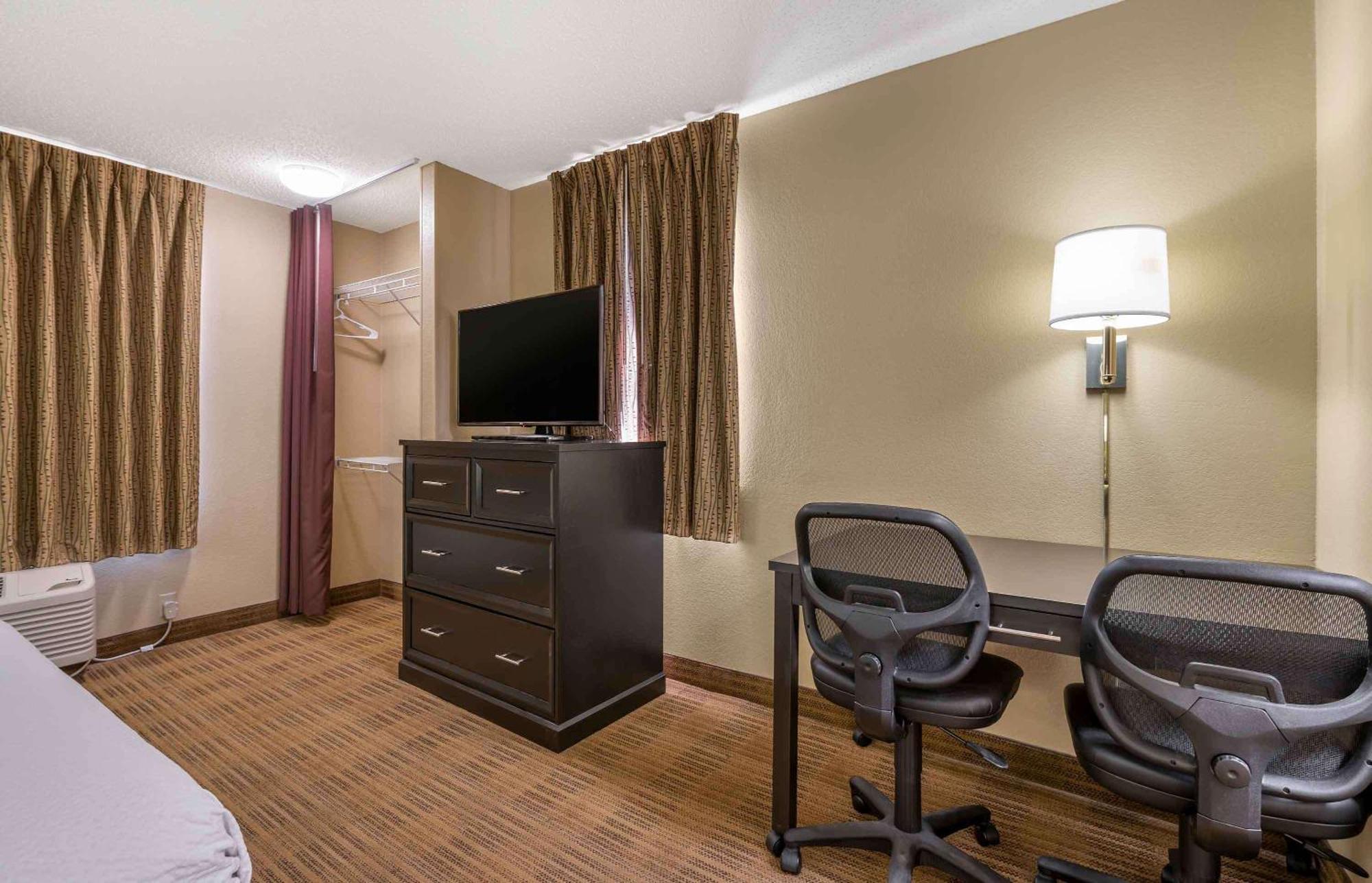 Extended Stay America Suites - Champaign - Urbana Екстер'єр фото