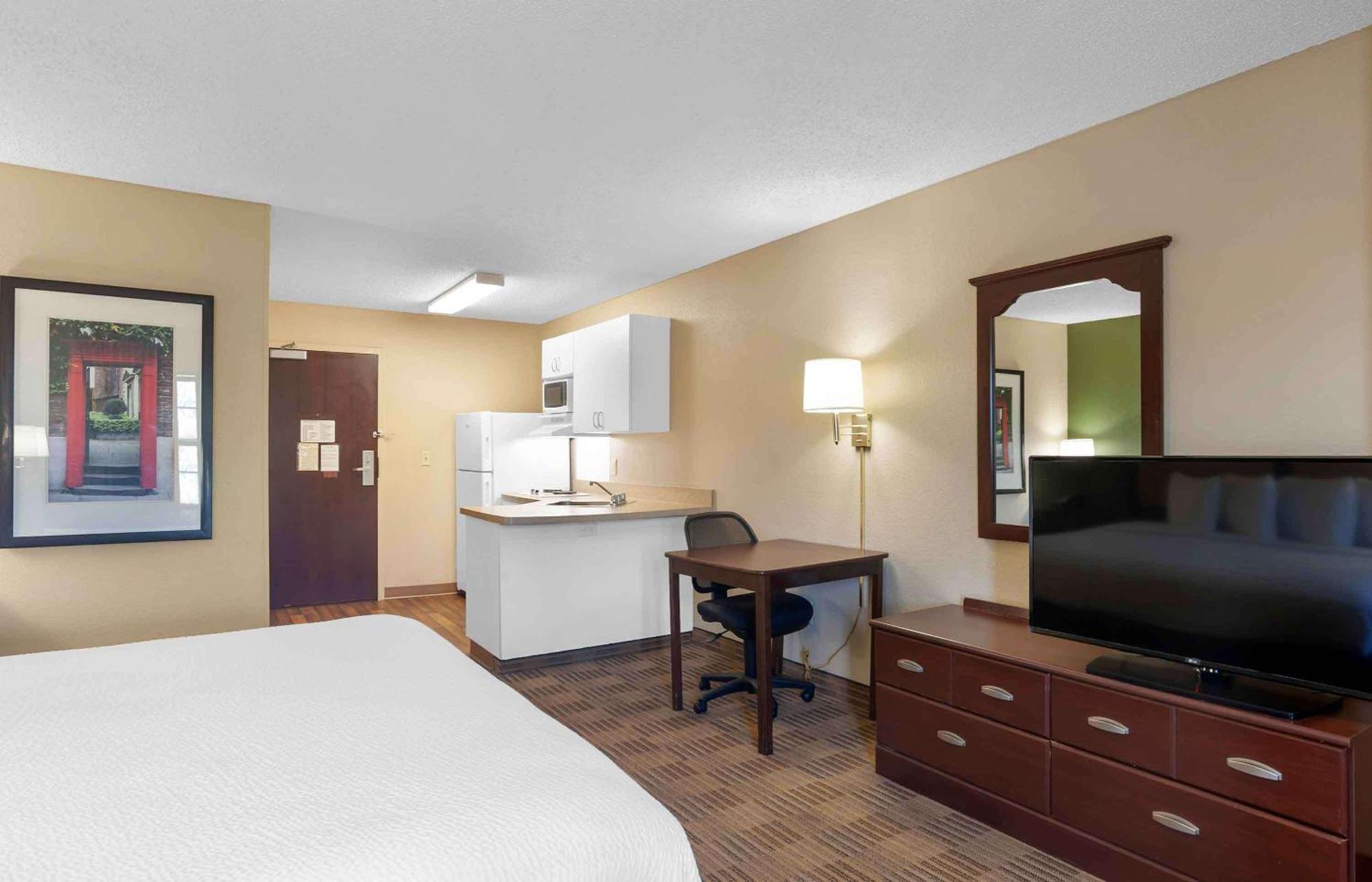Extended Stay America Suites - Champaign - Urbana Екстер'єр фото